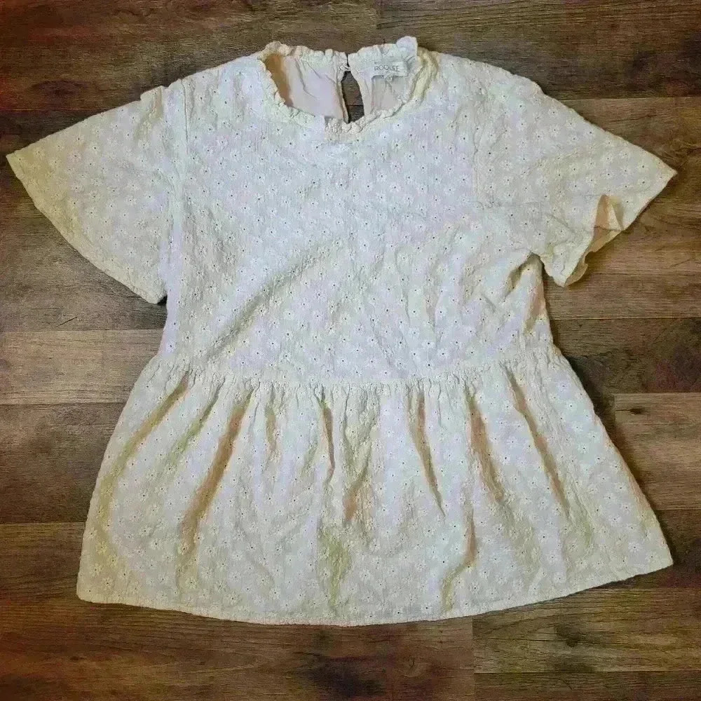 Roolee Flower Embroidered Blouse Size Medium